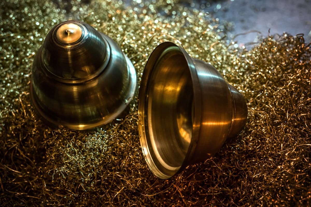 Kovovýroba - 3 Stropní růžice - kovotlacění.jpg